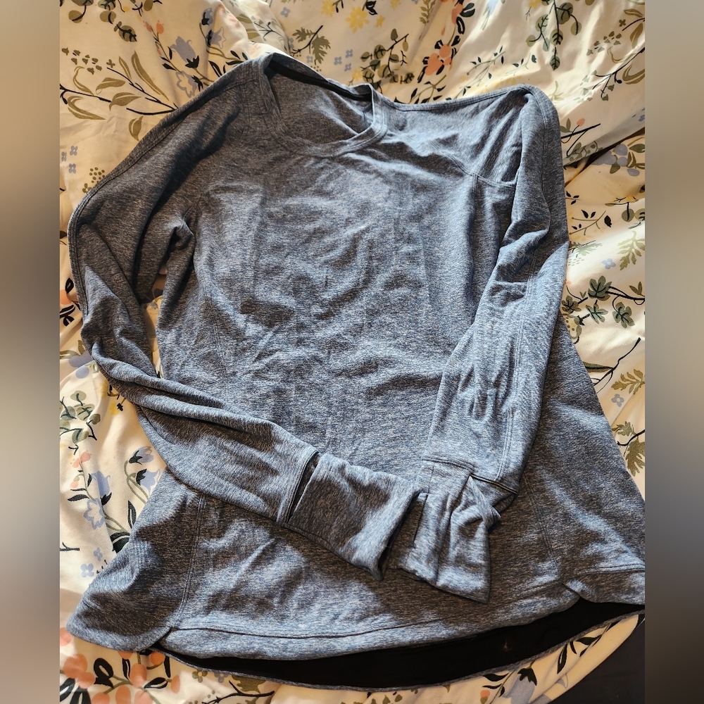 Gray Long Sleeve Sweatshirt